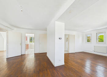 56313433a - Attribut alt par défaut.