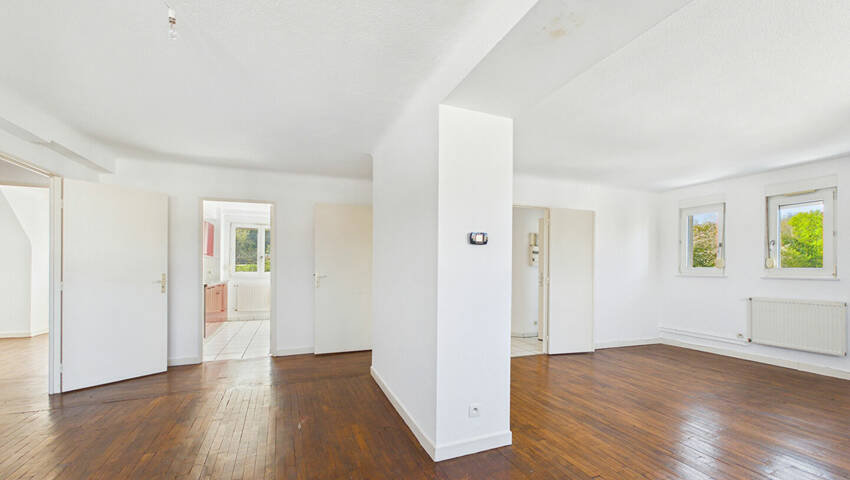 56313433a - Attribut alt par défaut.