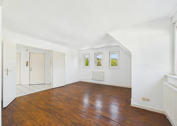 56313433b - Attribut alt par défaut.