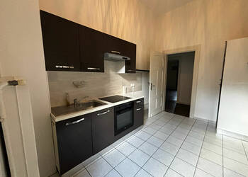 4255415c - Attribut alt par défaut.