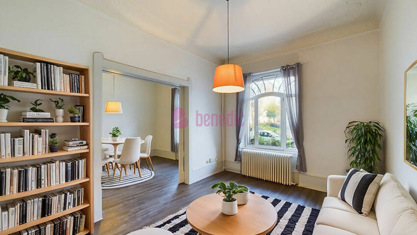 4255415a - Attribut alt par défaut.