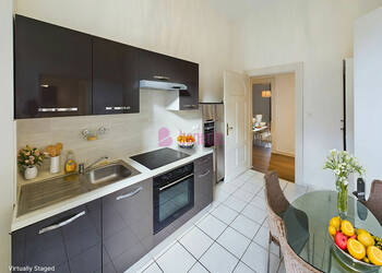 4255415b - Attribut alt par défaut.