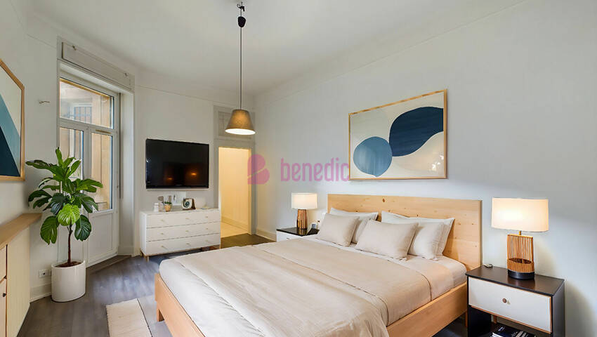 4255415d - Attribut alt par défaut.