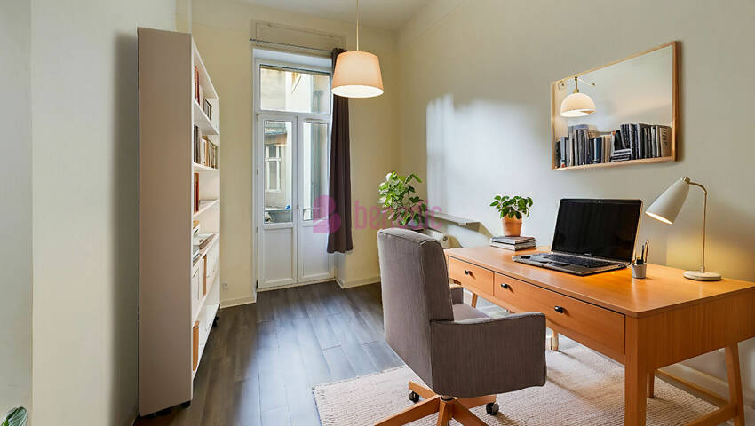 4255415e - Attribut alt par défaut.