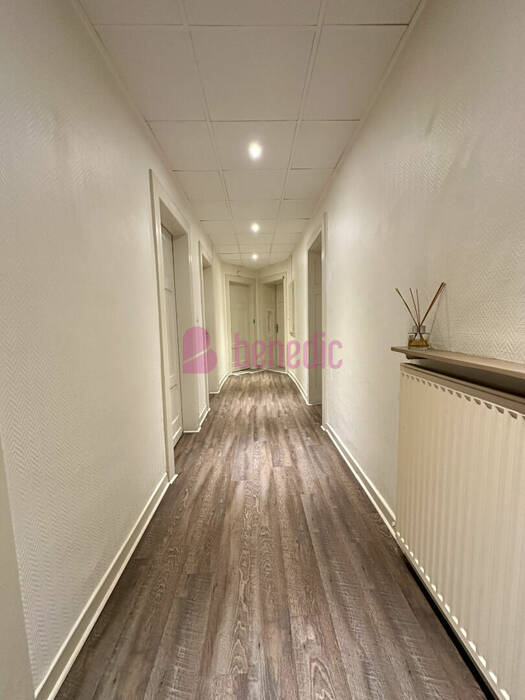 4255415h - Attribut alt par défaut.