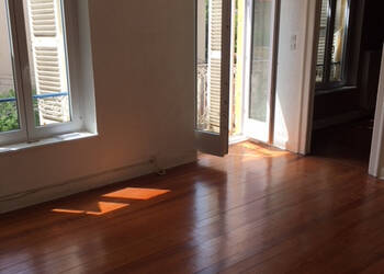 4254253c - Attribut alt par défaut.