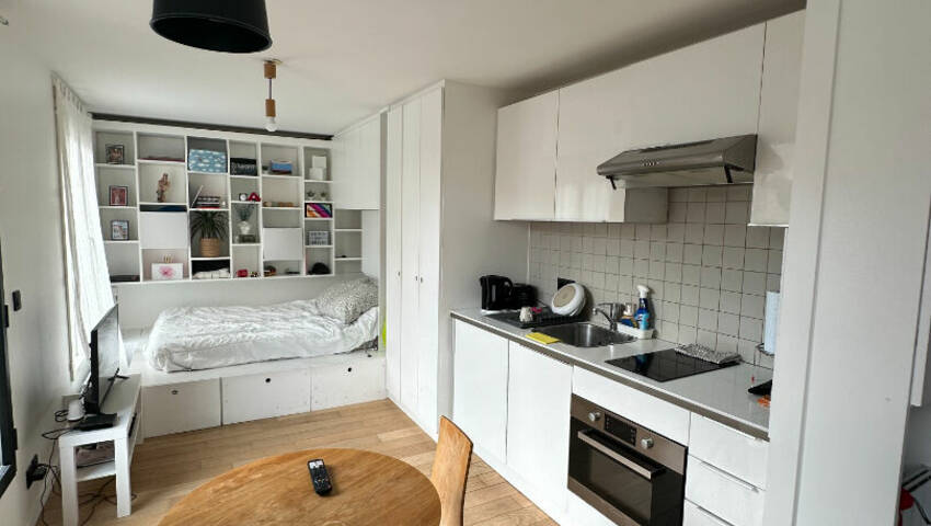 56430486b - Attribut alt par défaut.