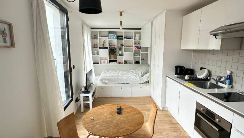 56430486c - Attribut alt par défaut.