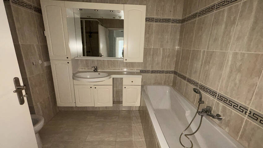 56906970e - Attribut alt par défaut.