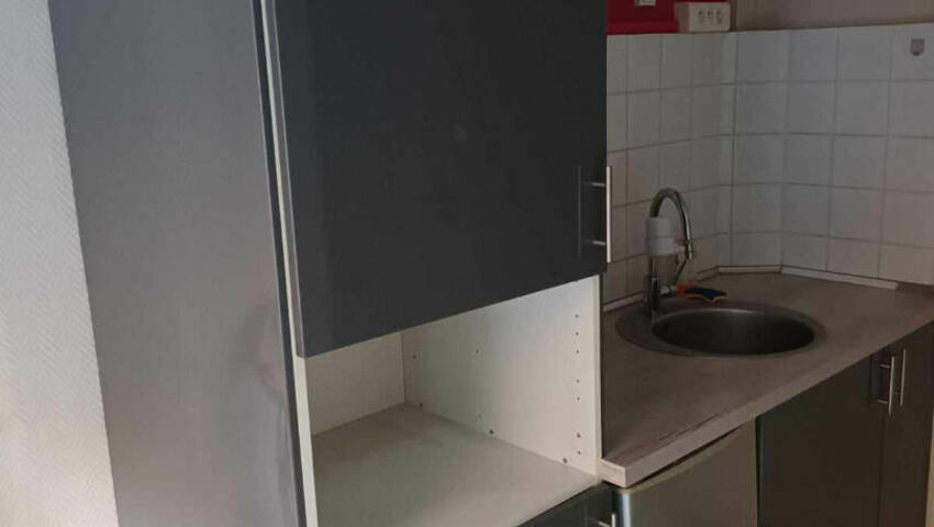 56376767f - Attribut alt par défaut.