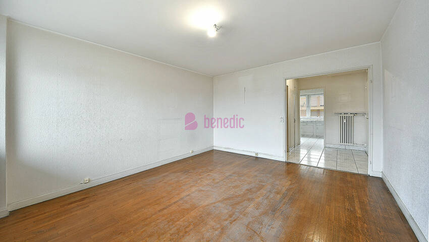 57192871h - Attribut alt par défaut.