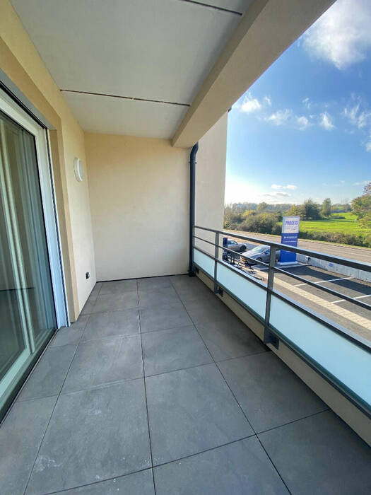 57116977b - Attribut alt par défaut.