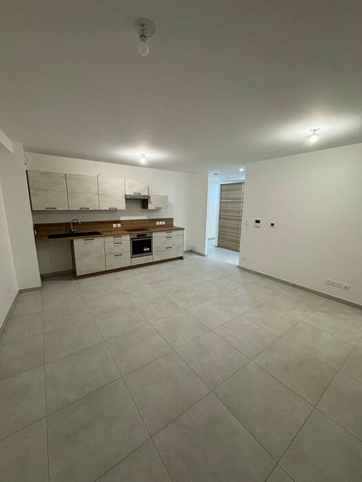 57116977e - Attribut alt par défaut.