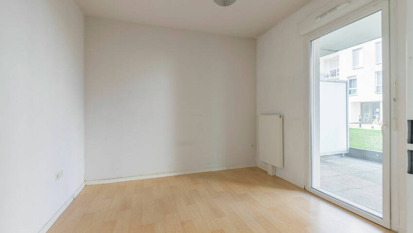 57304718e - Attribut alt par défaut.