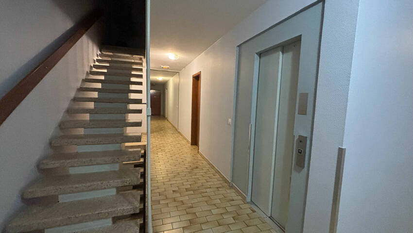 48166361b - Attribut alt par défaut.