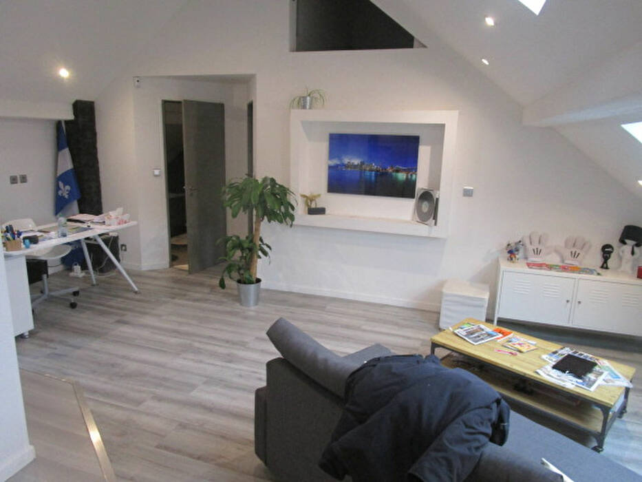 24991337b - Attribut alt par défaut.