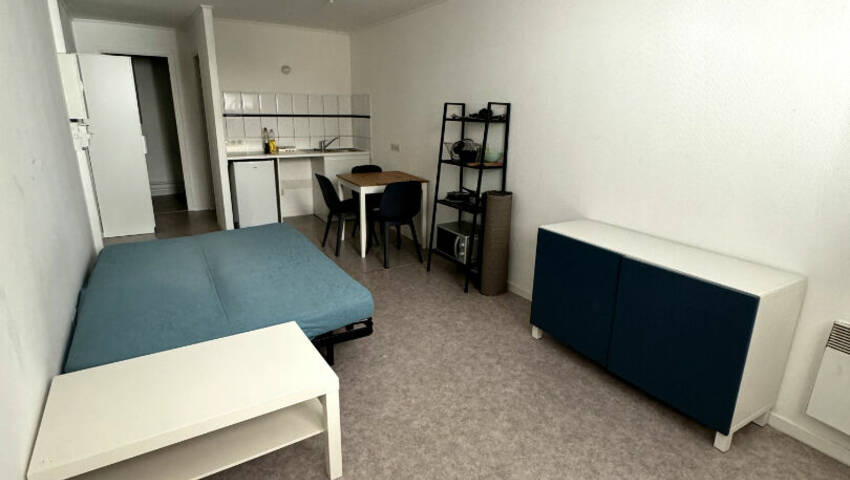 4253782b - Attribut alt par défaut.