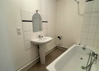 4253782c - Attribut alt par défaut.