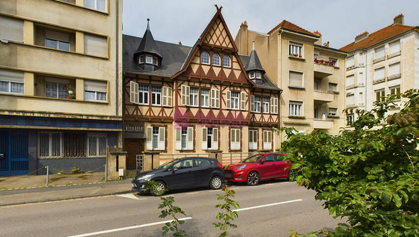 57365682a - Attribut alt par défaut.