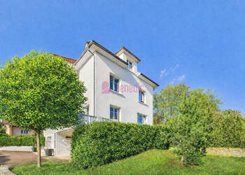 57521252c - Attribut alt par défaut.