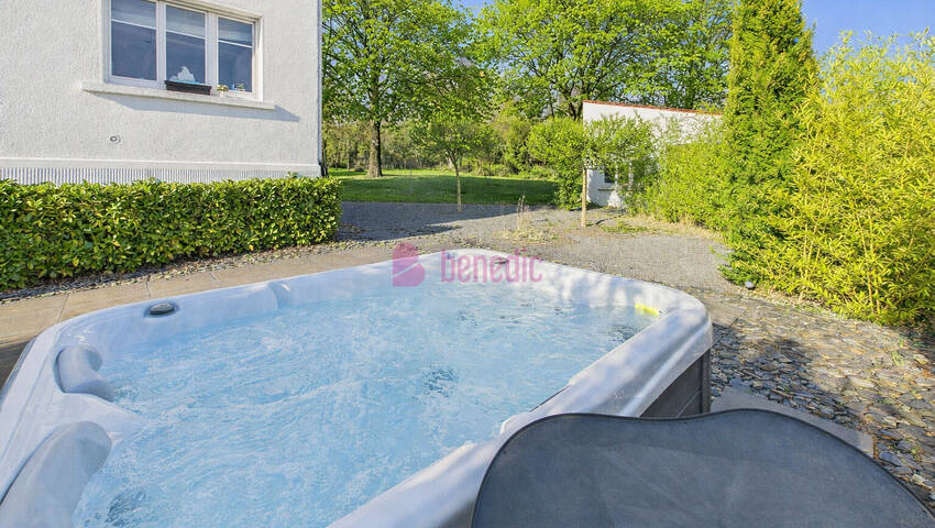 57521252f - Attribut alt par défaut.