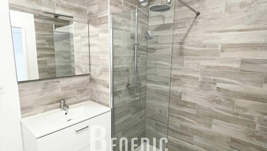 53281429h - Attribut alt par défaut.