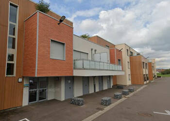 37657708b - Attribut alt par défaut.