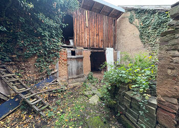 57618763b - Attribut alt par défaut.