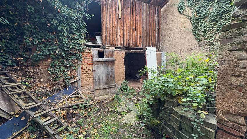 57618763b - Attribut alt par défaut.