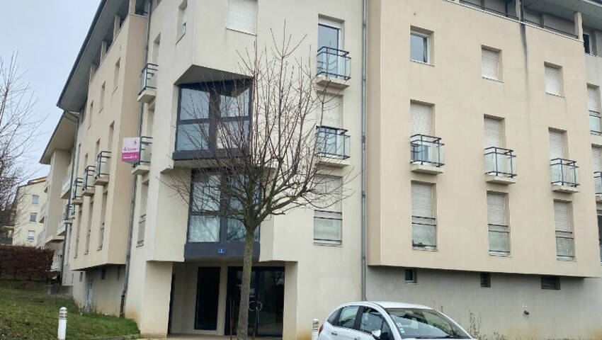 57581322c - Attribut alt par défaut.