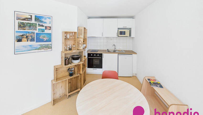 57581322d - Attribut alt par défaut.