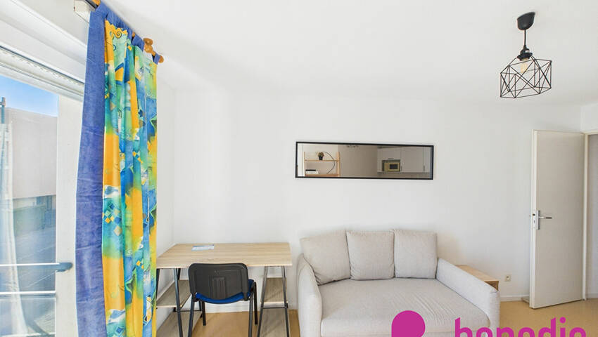 57581322e - Attribut alt par défaut.