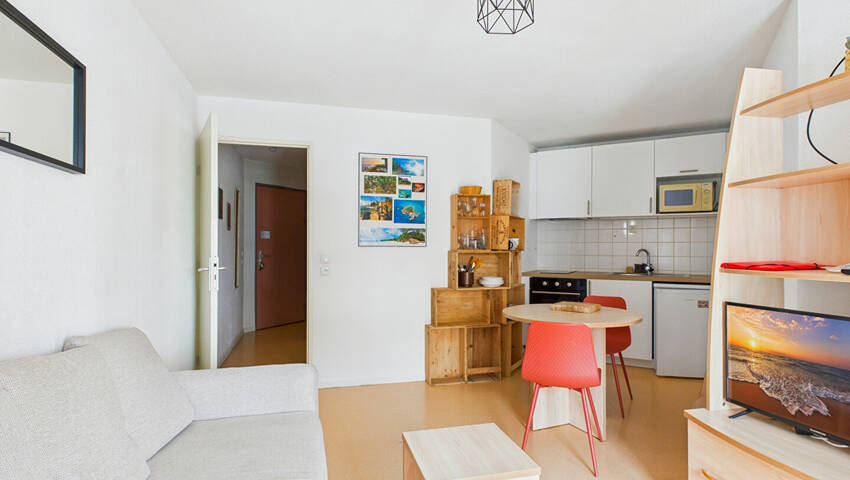 57581322f - Attribut alt par défaut.