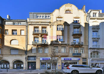 55694210a - Attribut alt par défaut.