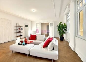 55694210a - Attribut alt par défaut.