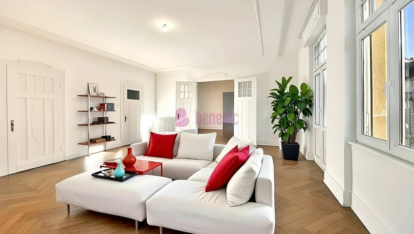 55694210a - Attribut alt par défaut.