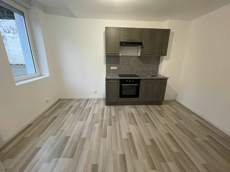 57651863b - Attribut alt par défaut.