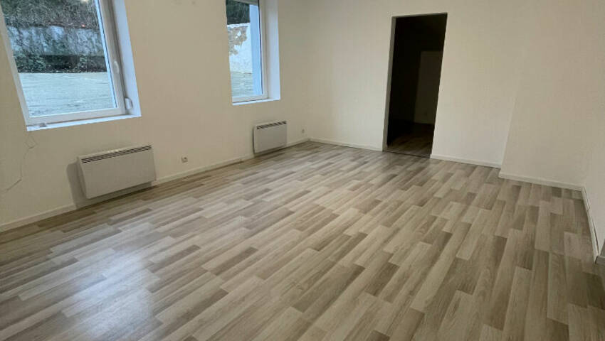 57651863c - Attribut alt par défaut.