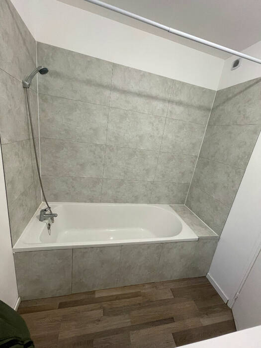 57651863f - Attribut alt par défaut.