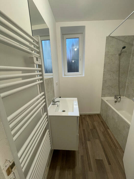 57651863g - Attribut alt par défaut.