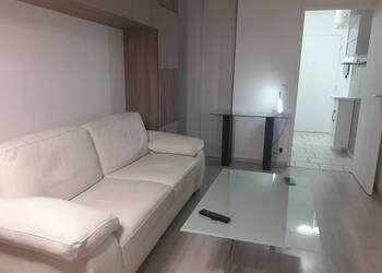 57750455b - Attribut alt par défaut.