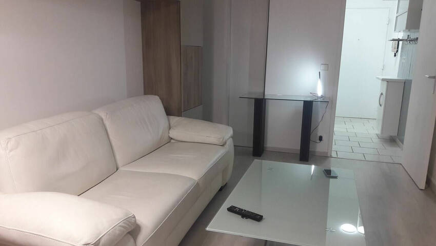 57750455b - Attribut alt par défaut.