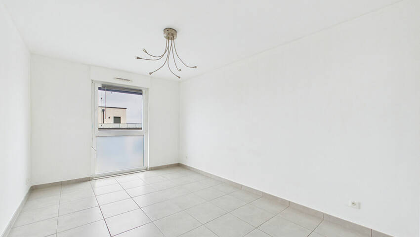 57750395h - Attribut alt par défaut.