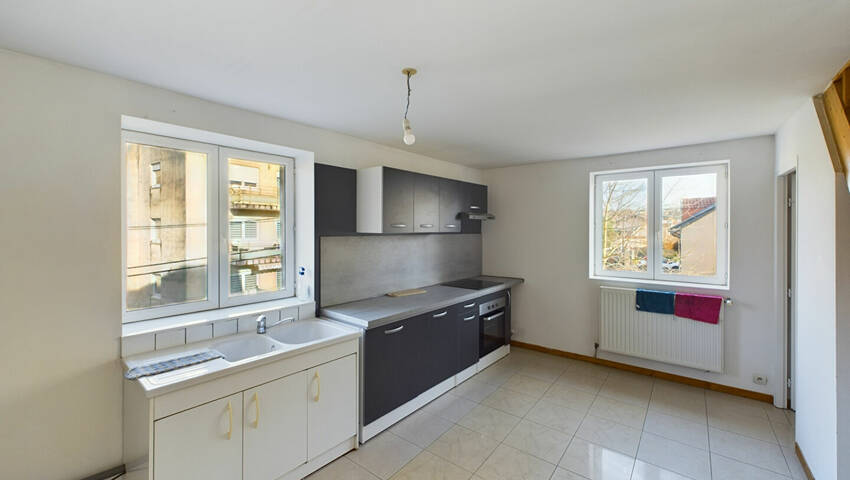 37204333b - Attribut alt par défaut.