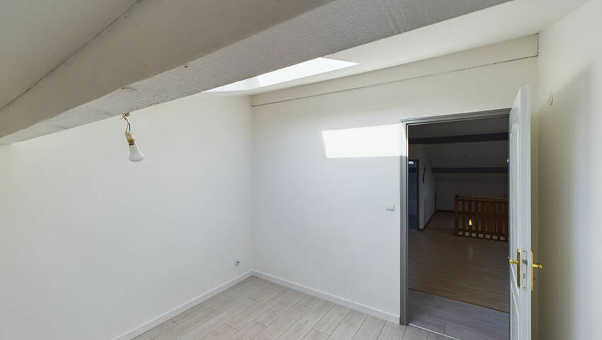 37204333k - Attribut alt par défaut.