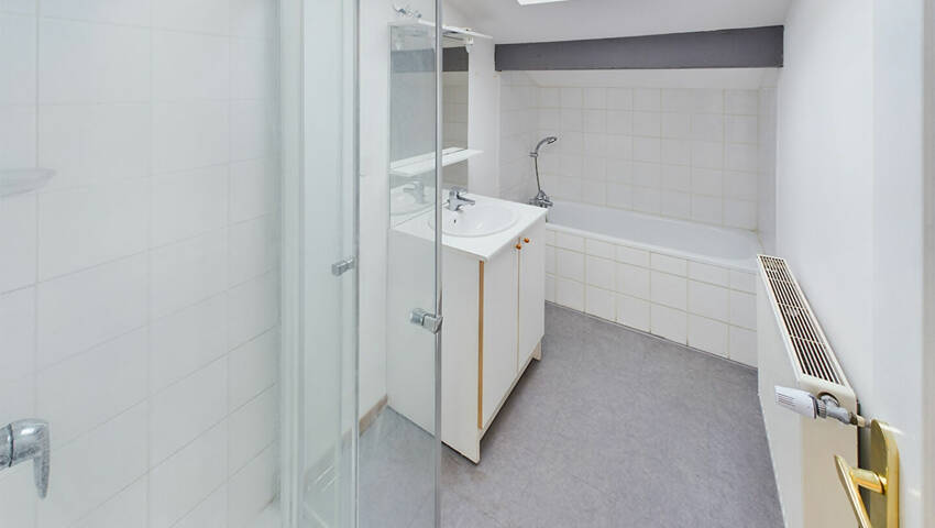 37204333l - Attribut alt par défaut.