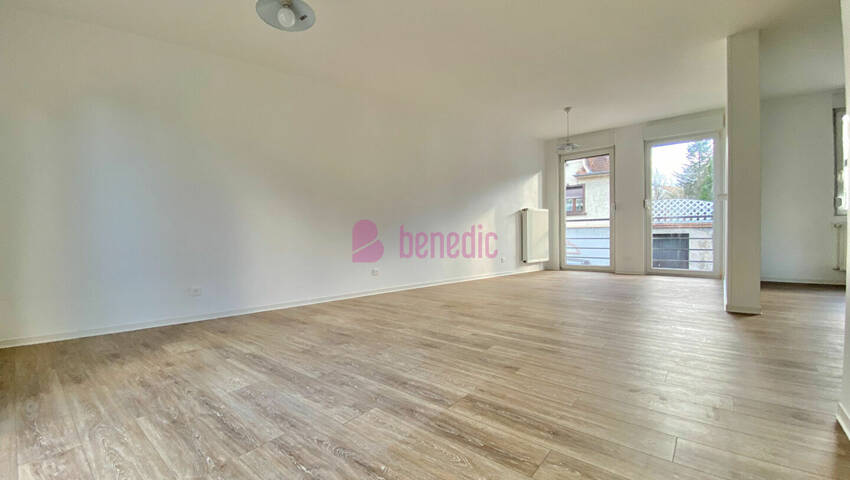 57768218d - Attribut alt par défaut.