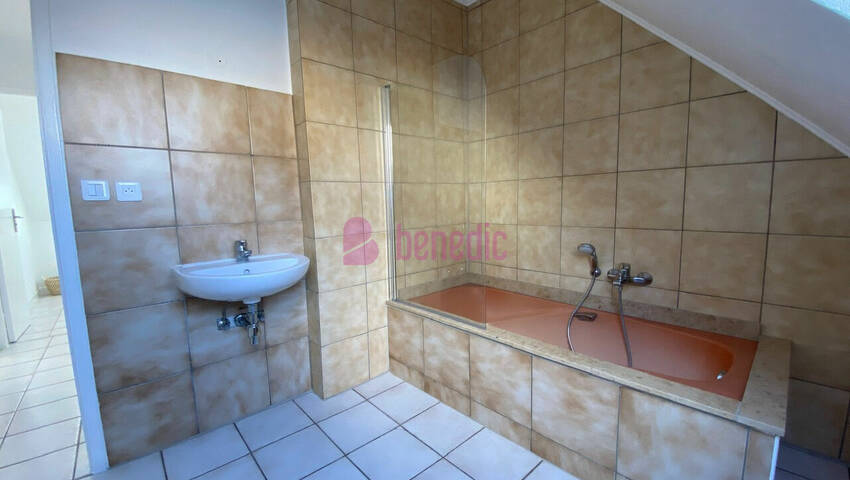 57768218m - Attribut alt par défaut.