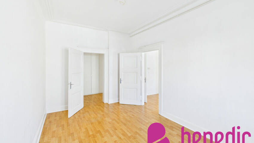 11885324a - Attribut alt par défaut.