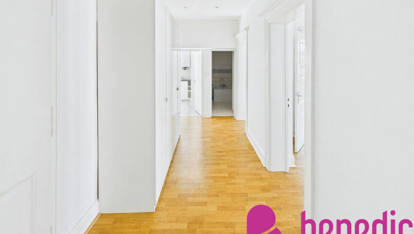 11885324f - Attribut alt par défaut.